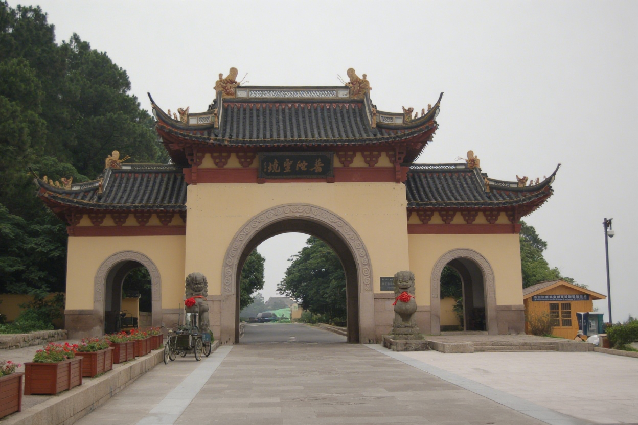 以门楼为笺，镌刻时期的匠心诗行